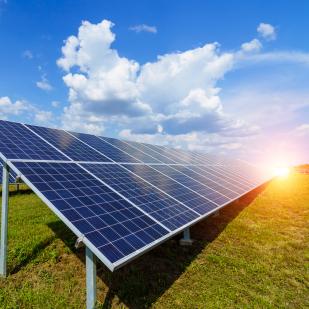 Grandi impianti fotovoltaici: impatto sull&#039;autonomia comunale non chiaro